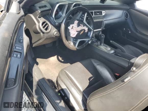 2015 Chevrolet Camaro LT z VIN 2G1FF1E35F9305938, wystawiony jako Copart lot #71477025 z przebiegiem 124 391 mil mil oraz Szkoda całkowita • Salvage title. Historia ofert i sprzedaży dostępna na DreamBid. Obrazek 8.