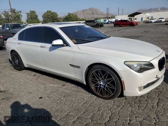 2011 BMW 7 Series с VIN WBAKX8C59BC198053, выставлен на аукционе Copart как лот 58531655 с пробегом 97 274 миль миль и Чистый • Clean title. История ставок и продаж доступна на DreamBid. Изображение 4.