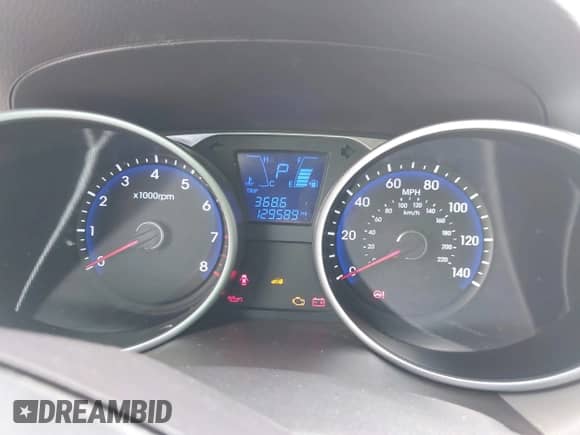 2015 Hyundai Tucson SE z VIN KM8JUCAG4FU960179, wystawiony jako IAAI lot #43045048 z przebiegiem 129 589 mil mil oraz . Historia ofert i sprzedaży dostępna na DreamBid. Obrazek 7.