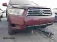 2008 Toyota Highlander z VIN JTEDS41A082041816, wystawiony jako IAAI lot #43417775 z przebiegiem 228 281 mil mil oraz . Historia ofert i sprzedaży dostępna na DreamBid. Obrazek 13.