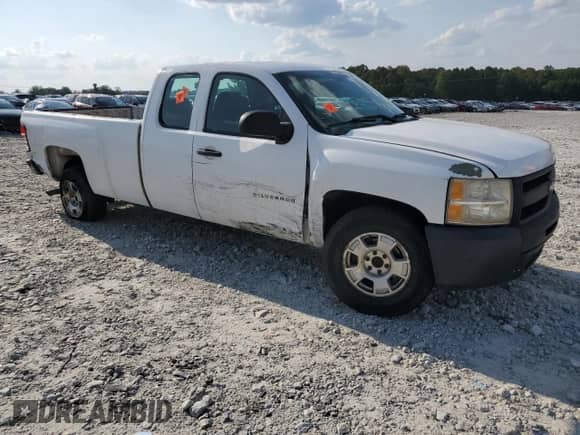 2009 Chevrolet Silverado 1500 1LT z VIN 1GCEC19J09E163343, wystawiony jako Copart lot #80729825 z przebiegiem 242 393 mil mil oraz Szkoda całkowita • Salvage title. Historia ofert i sprzedaży dostępna na DreamBid. Obrazek 4.