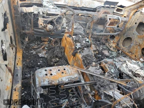 2012 Dodge Challenger SRT-8 392 с VIN 2C3CDYCJXCH123569, выставлен на аукционе Copart как лот 48527025 с пробегом Не указан миль и Списание • Salvage title. История ставок и продаж доступна на DreamBid. Изображение 8.