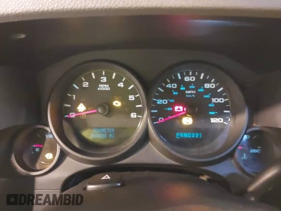 2010 Chevrolet Silverado 1500 LS with VIN 3GCRKREA6AG199138, listed as a IAAI auction lot 41750312 with 208,628 mi miles and . Bid and sale history available at DreamBid. Image 7.