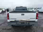 2005 Chevrolet Silverado 3500 с VIN 1GCHK39U75E196856, выставлен на аукционе IAAI как лот 42270278 с пробегом Не указан миль и . История ставок и продаж доступна на DreamBid. Изображение 16.