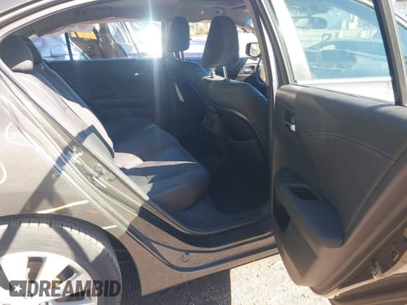 2013 Honda Accord EX-L z VIN 1HGCR2F8XDA113984, wystawiony jako IAAI lot #43162979 z przebiegiem 146 929 mil mil oraz . Historia ofert i sprzedaży dostępna na DreamBid. Obrazek 8.