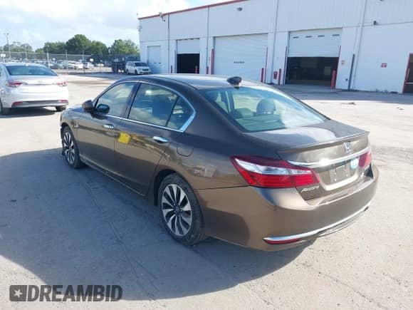 2017 Honda Accord EX-L with VIN JHMCR6F52HC003516, listed as a IAAI auction lot 43375695 with 90,803 mi miles and . Bid and sale history available at DreamBid. Image 3.