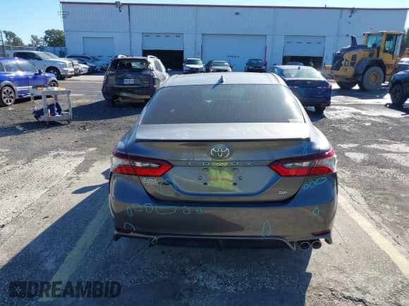 2021 Toyota Camry SE Nightshade z VIN 4T1G11AK4MU440265, wystawiony jako IAAI lot #41535749 z przebiegiem 52 168 mil mil oraz . Historia ofert i sprzedaży dostępna na DreamBid. Obrazek 16.