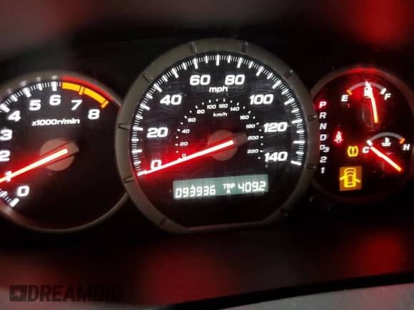 2007 Honda Pilot EX z VIN 2HKYF184X7H520542, wystawiony jako Copart lot #84535735 z przebiegiem 93 936 mil mil oraz Czysty tytuł • Clean title. Historia ofert i sprzedaży dostępna na DreamBid. Obrazek 9.