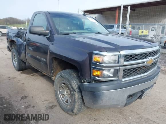 2014 Chevrolet Silverado 1500 Work Truck z VIN 1GCNKPEC6EZ296723, wystawiony jako IAAI lot #42026115 z przebiegiem 247 718 mil mil oraz . Historia ofert i sprzedaży dostępna na DreamBid. Obrazek 1.