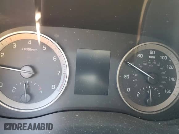 2021 Hyundai Tucson Value z VIN KM8J33A40MU329175, wystawiony jako Copart lot #83830025 z przebiegiem Nie podano mil oraz Szkoda całkowita • Salvage title. Historia ofert i sprzedaży dostępna na DreamBid. Obrazek 9.