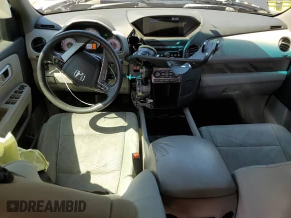 2014 Honda Pilot LX с VIN 5FNYF3H23EB005033, выставлен на аукционе Copart как лот 64258075 с пробегом 110 499 миль миль и Списание • Salvage title. История ставок и продаж доступна на DreamBid. Изображение 8.