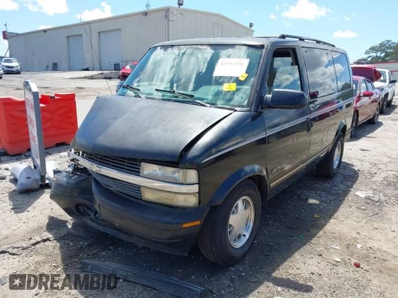 1995 Chevrolet Astro с VIN 1GNDM19W9SB267820, выставлен на аукционе IAAI как лот 42334535 с пробегом 348 001 миль миль и . История ставок и продаж доступна на DreamBid. Изображение 17.