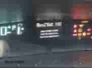 2014 Toyota Prius One z VIN JTDKDTB38E1085208, wystawiony jako IAAI lot #43289148 z przebiegiem 100 415 mil mil oraz . Historia ofert i sprzedaży dostępna na DreamBid. Obrazek 14.