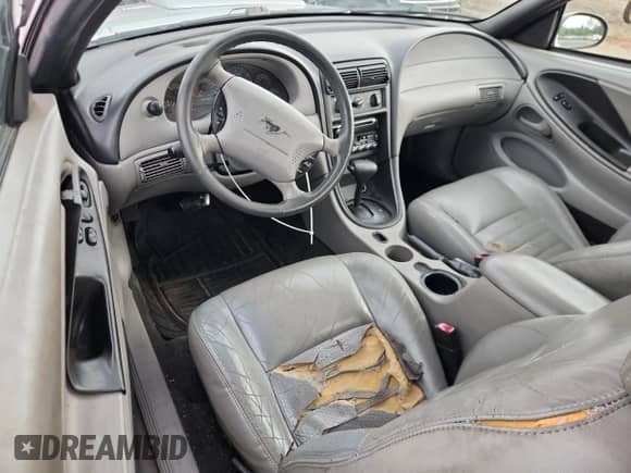 2001 Ford Mustang GT Deluxe с VIN 1FAFP42X31F132388, выставлен на аукционе Copart как лот 70683905 с пробегом 149 365 миль миль и На запчасти • Non repairable. История ставок и продаж доступна на DreamBid. Изображение 8.