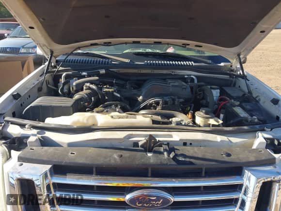 2008 Ford Explorer Eddie Bauer с VIN 1FMEU64E28UB00183, выставлен на аукционе IAAI как лот 43041751 с пробегом Не указан миль и . История ставок и продаж доступна на DreamBid. Изображение 10.