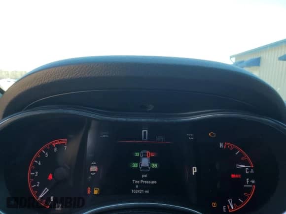 2014 Dodge Durango Citadel z VIN 1C4SDHET2EC360164, wystawiony jako Copart lot #41834955 z przebiegiem 162 421 mil mil oraz Szkoda całkowita • Salvage title. Historia ofert i sprzedaży dostępna na DreamBid. Obrazek 9.