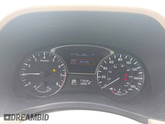 2014 Nissan Pathfinder SL with VIN 5N1AR2MM8EC680735, listed as a IAAI auction lot 43239794 with 77,242 mi miles and . Bid and sale history available at DreamBid. Image 7.