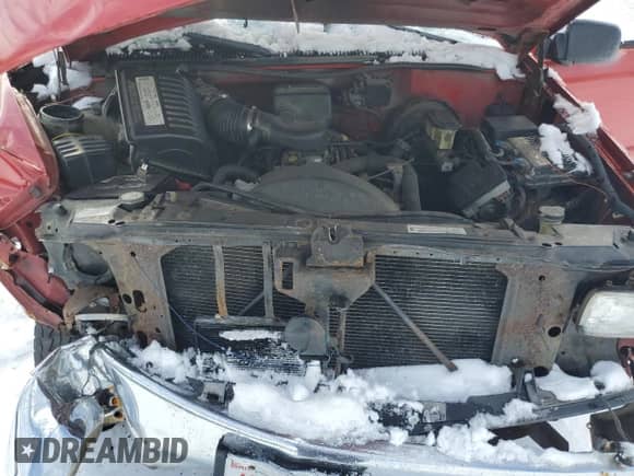 1999 Chevrolet Silverado 2500 с VIN 1GCGC24R2XF008358, выставлен на аукционе Copart как лот 44336295 с пробегом 234 843 миль миль и Чистый • Clean title. История ставок и продаж доступна на DreamBid. Изображение 11.