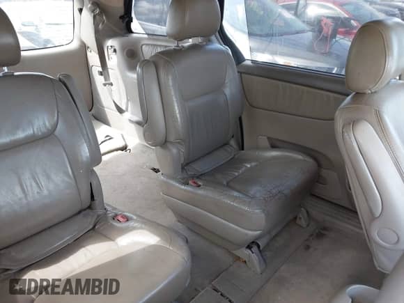 2004 Toyota Sienna XLE z VIN 5TDZA22C44S040799, wystawiony jako IAAI lot #42813671 z przebiegiem 281 311 mil mil oraz . Historia ofert i sprzedaży dostępna na DreamBid. Obrazek 8.