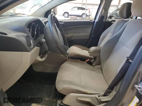 2011 Dodge Caliber Mainstreet with VIN 1B3CB3HAXBD261722, listed as a Copart auction lot 82446015 with 151,548 mi miles and Salvage title. Bid and sale history available at DreamBid. Image 7.