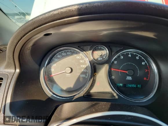 2010 Chevrolet Cobalt 1LT с VIN 1G1AD1F5XA7212648, выставлен на аукционе Copart как лот 85159355 с пробегом 194 956 миль миль и Чистый • Clean title. История ставок и продаж доступна на DreamBid. Изображение 9.