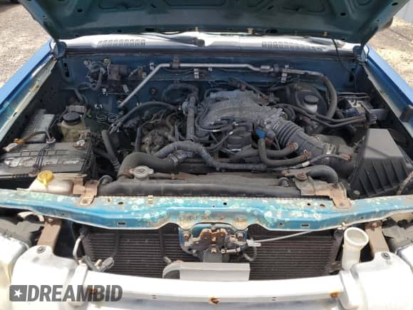 2001 Nissan Frontier SE with VIN 1N6ED27T91C390230, listed as a Copart auction lot 58844905 with 157,883 mi miles and Salvage title. Bid and sale history available at DreamBid. Image 11.