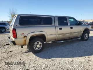 2005 Chevrolet Silverado 1500HD LS with VIN 1GCGK13U75F860057, listed as a Copart auction lot 73538504 with 135,742 mi miles and Clean title. Bid and sale history available at DreamBid. Image 3.