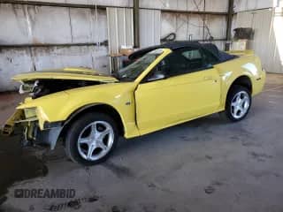 2000 Ford Mustang GT с VIN 1FAFP45X0YF257175, выставлен на аукционе Copart как лот 71930125 с пробегом Не указан миль и Списание • Salvage title. История ставок и продаж доступна на DreamBid. Изображение 1.