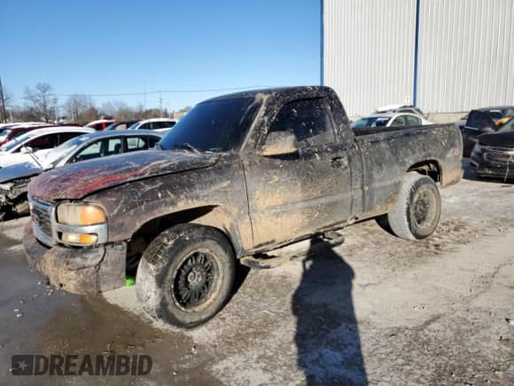 2006 GMC Sierra 1500 Work Truck z VIN 1GTEK14X26Z142173, wystawiony jako Copart lot #88342695 z przebiegiem 170 171 mil mil oraz Szkoda całkowita • Salvage title. Historia ofert i sprzedaży dostępna na DreamBid. Obrazek 1.