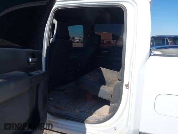 2023 Chevrolet Silverado 2500HD Work Truck with VIN 1GC1YLE75PF125815, listed as a IAAI auction lot 42818742 with 117,543 mi miles and . Bid and sale history available at DreamBid. Image 7.