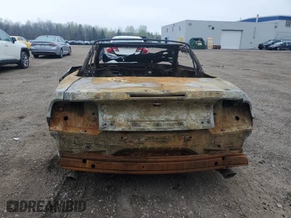 2017 Ford Mustang V6 z VIN 1FATP8EM3H5331887, wystawiony jako Copart lot #53129245 z przebiegiem Nie podano mil oraz Nie do naprawy • Non repairable. Historia ofert i sprzedaży dostępna na DreamBid. Obrazek 6.