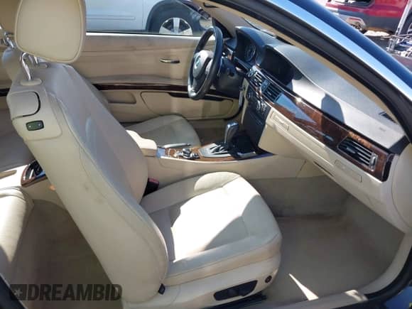 2011 BMW 3 Series 328i с VIN WBAKE3C50BE559098, выставлен на аукционе IAAI как лот 43069941 с пробегом 132 361 миль миль и . История ставок и продаж доступна на DreamBid. Изображение 5.