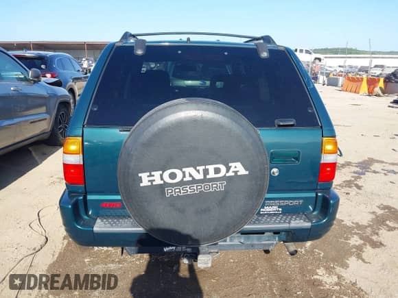 1999 Honda Passport LX с VIN 4S6CM58W6X4421038, выставлен на аукционе IAAI как лот 42868698 с пробегом 110 938 миль миль и . История ставок и продаж доступна на DreamBid. Изображение 17.