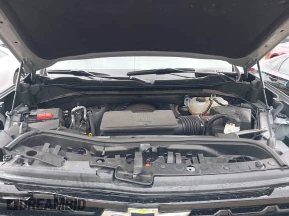2024 Chevrolet Silverado 1500 LT Trail Boss z VIN 3GCUDFED0RG262534, wystawiony jako IAAI lot #43041798 z przebiegiem 13 436 mil mil oraz . Historia ofert i sprzedaży dostępna na DreamBid. Obrazek 10.