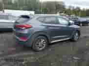 2017 Hyundai Tucson SE с VIN KM8J3CA41HU465529, выставлен на аукционе Copart как лот 86523545 с пробегом 97 470 миль миль и Списание • Salvage title. История ставок и продаж доступна на DreamBid. Изображение 3.