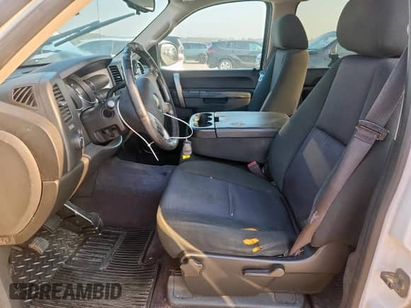 2013 Chevrolet Silverado 1500 LT with VIN 3GCPCSE05DG109775, listed as a Copart auction lot 81212185 with 167,445 mi miles and Salvage title. Bid and sale history available at DreamBid. Image 7.