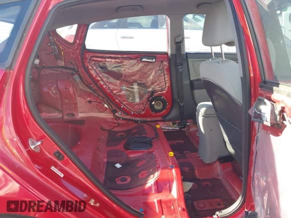 2014 Hyundai Accent SE с VIN KMHCU5AE5EU184422, выставлен на аукционе IAAI как лот 43584795 с пробегом 140 338 миль миль и . История ставок и продаж доступна на DreamBid. Изображение 8.