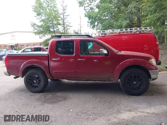 2010 Nissan Frontier LE z VIN 1N6AD0EV1AC443123, wystawiony jako IAAI lot #43161652 z przebiegiem 196 692 mil mil oraz . Historia ofert i sprzedaży dostępna na DreamBid. Obrazek 13.