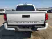 2022 Toyota Tacoma SR с VIN 3TMCZ5AN0NM485982, выставлен на аукционе Copart как лот 70948235 с пробегом 25 754 миль миль и Списание • Salvage title. История ставок и продаж доступна на DreamBid. Изображение 6.