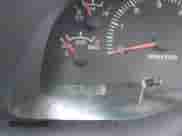 1998 Dodge 1500 z VIN 1B7HF13Z9WJ163928, wystawiony jako IAAI lot #41728098 z przebiegiem 141 085 mil mil oraz . Historia ofert i sprzedaży dostępna na DreamBid. Obrazek 15.