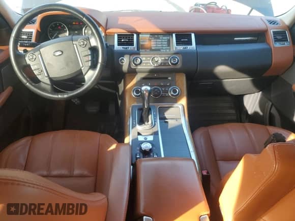 2011 Land Rover Range Rover Sport SC with VIN SALSH2E4XBA716757, listed as a Copart auction lot 84652965 with 119,766 mi miles and Clean title. Bid and sale history available at DreamBid. Image 8.