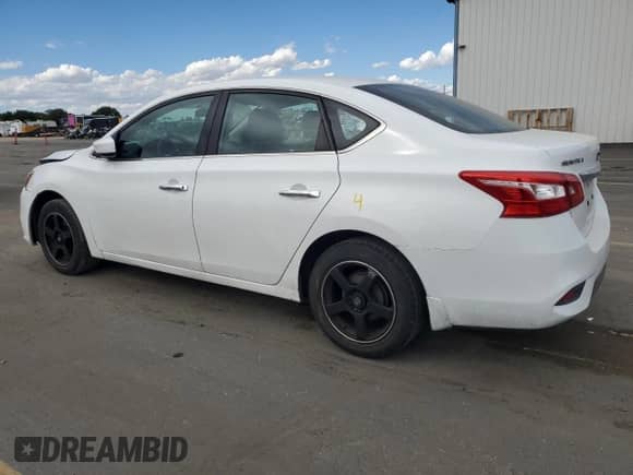 2017 Nissan Sentra S z VIN 3N1AB7AP6HY270275, wystawiony jako Copart lot #68093655 z przebiegiem 128 627 mil mil oraz Szkoda całkowita • Salvage title. Historia ofert i sprzedaży dostępna na DreamBid. Obrazek 2.