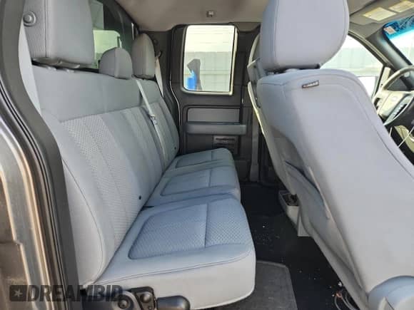 2013 Ford F-150 STX с VIN 1FTFX1EF0DFD48490, выставлен на аукционе Copart как лот 80635395 с пробегом 271 444 миль миль и Списание • Salvage title. История ставок и продаж доступна на DreamBid. Изображение 10.