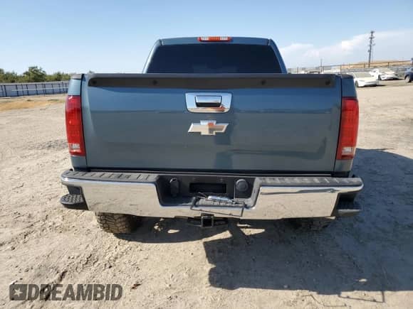 2012 Chevrolet Silverado 1500 LS z VIN 3GCPCREA1CG224955, wystawiony jako Copart lot #68713195 z przebiegiem 105 680 mil mil oraz Szkoda całkowita • Salvage title. Historia ofert i sprzedaży dostępna na DreamBid. Obrazek 6.