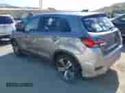 2021 Mitsubishi Outlander ES z VIN JA4APUAU3MU002584, wystawiony jako IAAI lot #42153601 z przebiegiem 56 000 mil mil oraz . Historia ofert i sprzedaży dostępna na DreamBid. Obrazek 3.