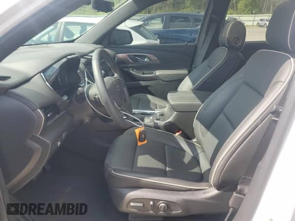 2024 Chevrolet Traverse with VIN 1GNETZKW3RJ136687, listed as a Copart auction lot 66215054 with 3,830 mi miles and Salvage title. Bid and sale history available at DreamBid. Image 7.