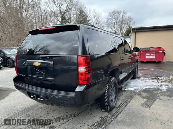 2013 Chevrolet Suburban LT с VIN 1GNSKJE78DR138778, выставлен на аукционе Copart как лот 63744065 с пробегом 100 121 миль миль и Чистый • Clean title. История ставок и продаж доступна на DreamBid. Изображение 4.