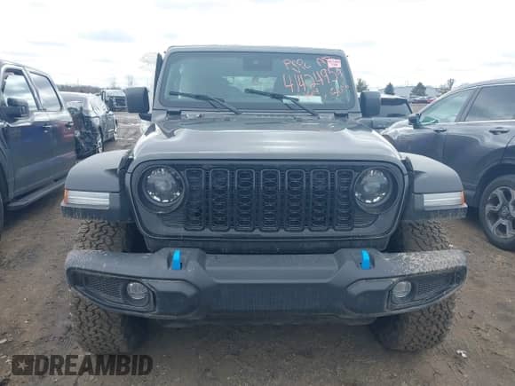 2024 Jeep Wrangler Sport S with VIN 1C4RJXN67RW215606, listed as a IAAI auction lot 41737708 with 8,863 mi miles and . Bid and sale history available at DreamBid. Image 12.