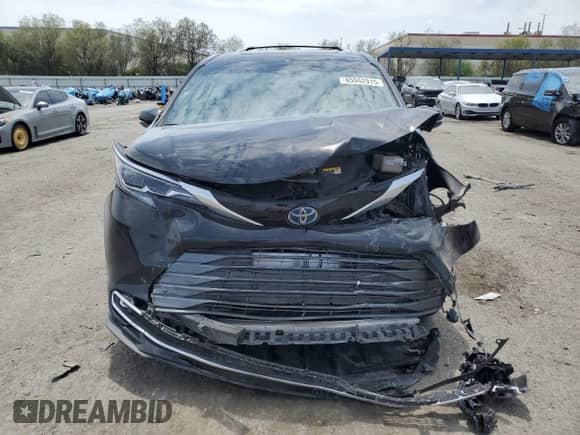 2024 Toyota Sienna Platinum с VIN 5TDERKEC8RS224914, выставлен на аукционе Copart как лот 65552915 с пробегом 11 438 миль миль и Списание • Salvage title. История ставок и продаж доступна на DreamBid. Изображение 5.