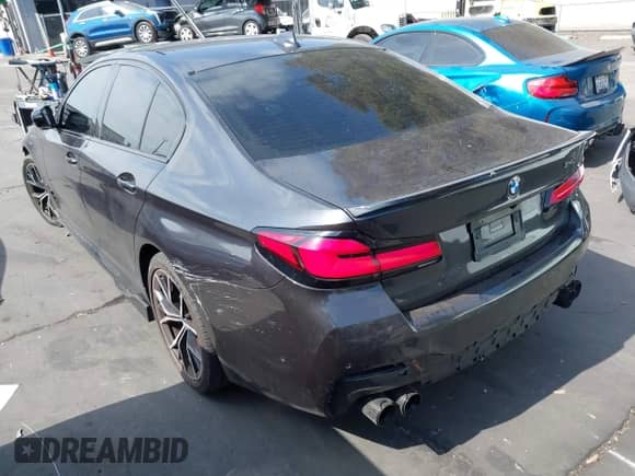 2021 BMW 5 Series 540i с VIN WBA53BJ02MWX10749, выставлен на аукционе IAAI как лот 42339201 с пробегом 46 807 миль миль и . История ставок и продаж доступна на DreamBid. Изображение 3.